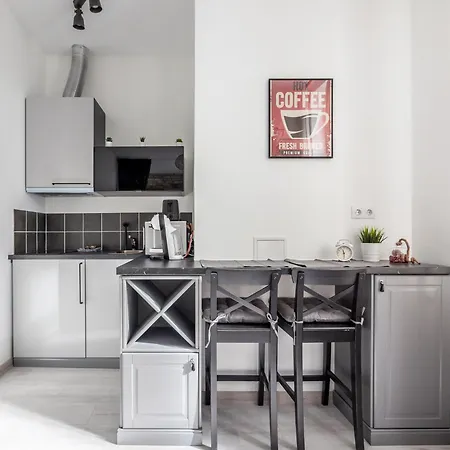 Apartamento Quiet Former Library By Innorental